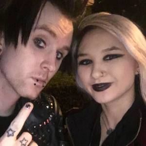 Meet your Posher, Mariel